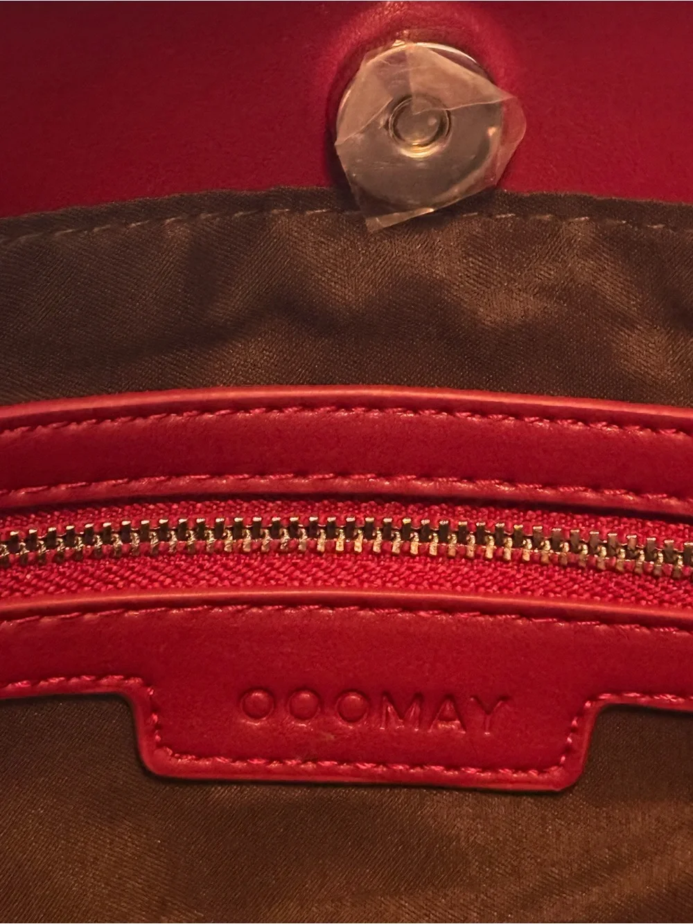 OOOMAY Maya Hobo Style Purse Premium Vegan Leather in Red